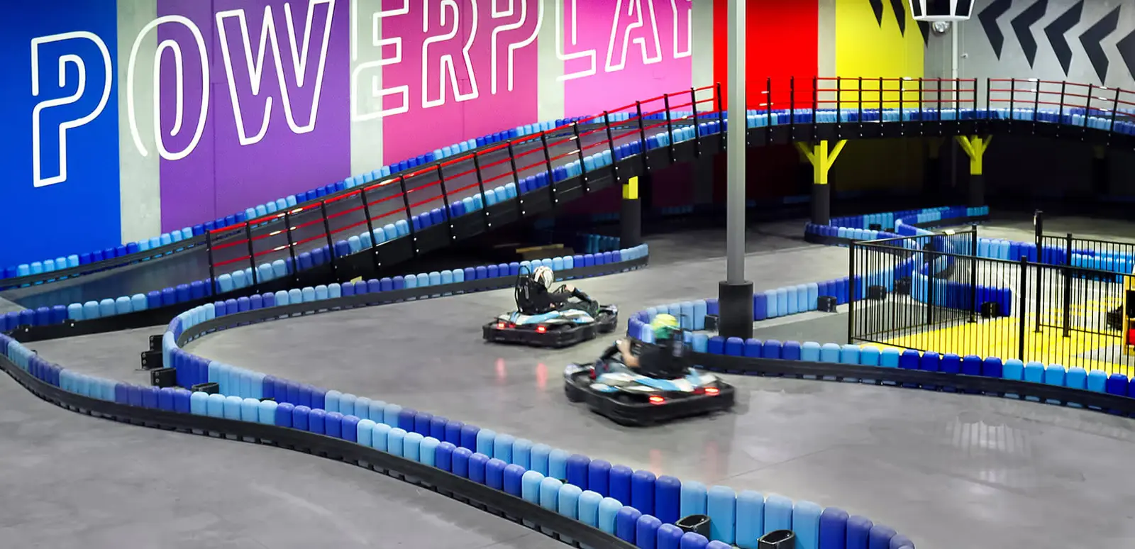PowerPlay’s two-level track with ramps and an elevated bridge
